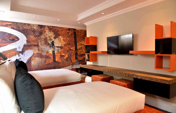 Cape Royale Luxury Suites