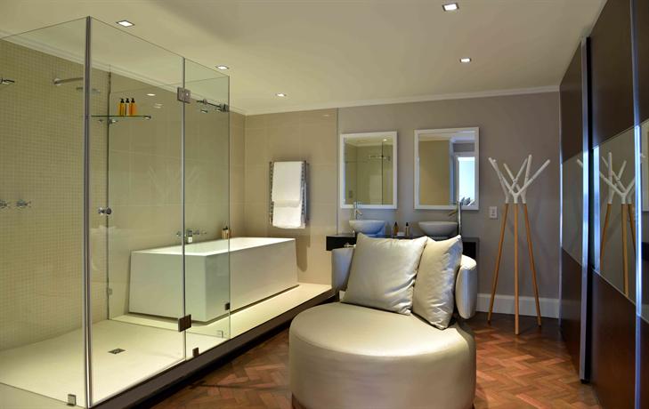 Cape Royale Luxury Suites