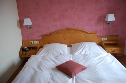 Hotel Deutsches Haus Kitzingen Compare Deals