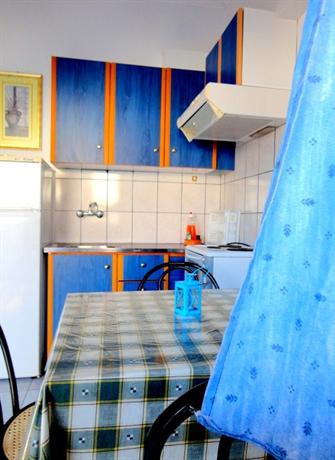 Faros Apartments