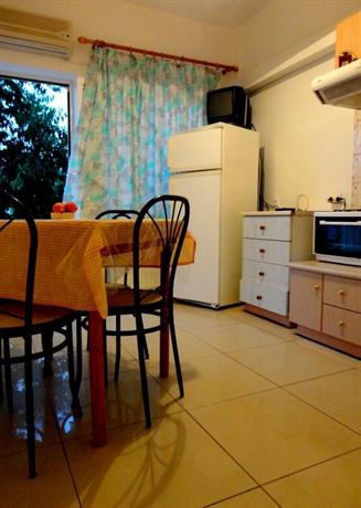 Faros Apartments