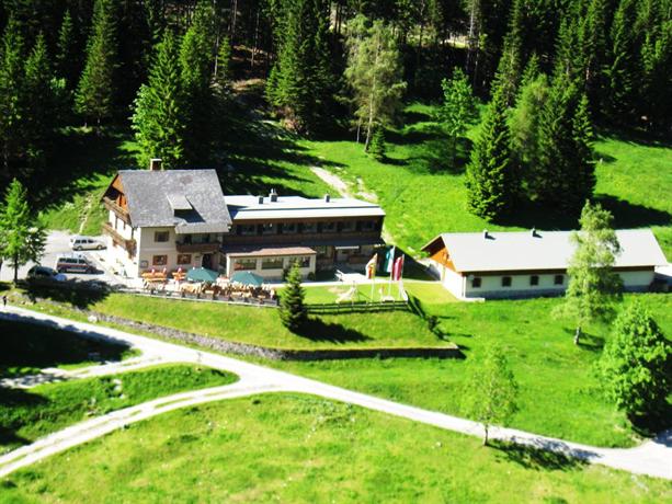 Gasthof Untere Valentinalm Plocken Austria thumbnail