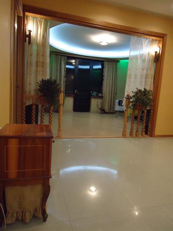 Hostel Kiki