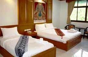 Coconut Moon Hotel & Guesthouse