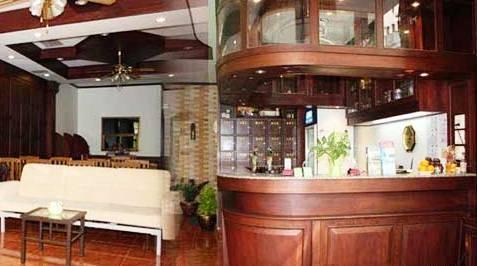 Coconut Moon Hotel & Guesthouse
