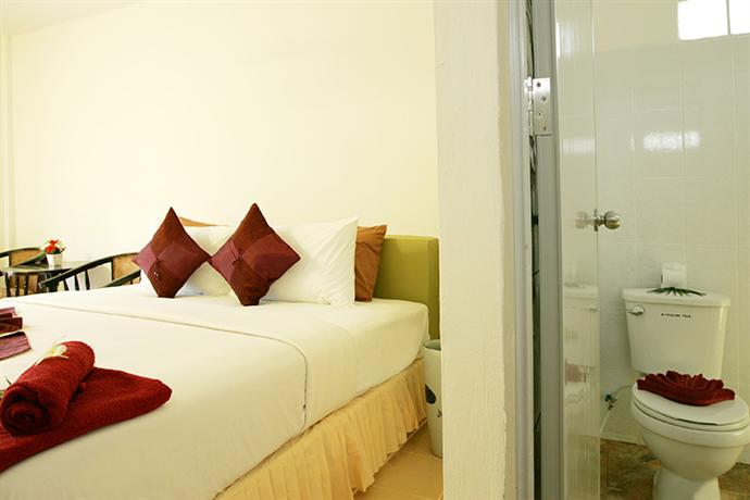 Bangtao Varee Beach