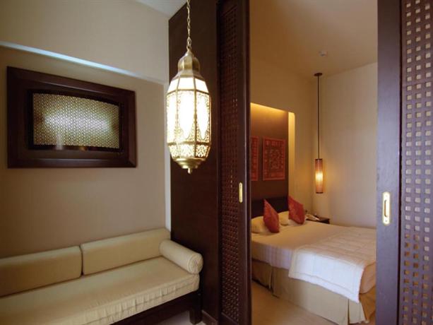 Reef Oasis Beach Resort