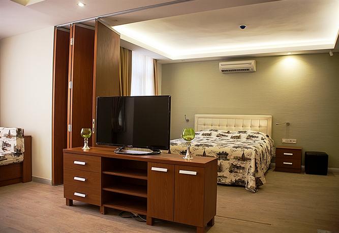 Honey House Apartment