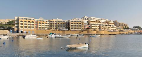 Marina Hotel Corinthia Beach Resort Pembroke - dream vacation