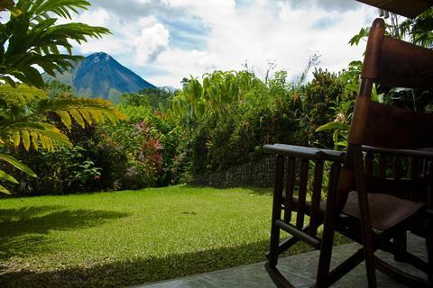 Volcano Lodge Hotel & Thermal Experience