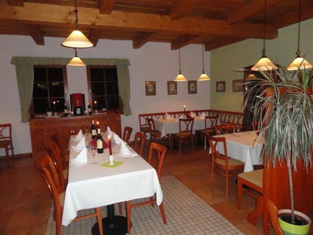 Hotelovy a jezdecky areal Dvur Krutenice