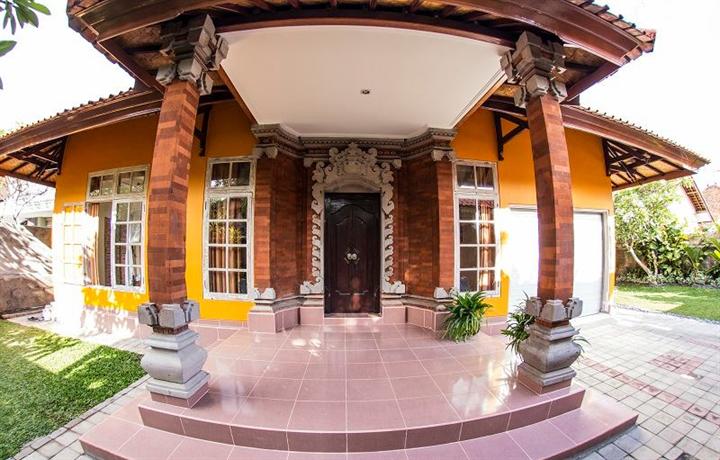 Rumah Frangipani