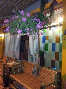 Living House Chang Moi