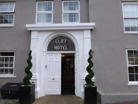 Cliff Hotel Gorleston 노포크 브로즈 United Kingdom thumbnail