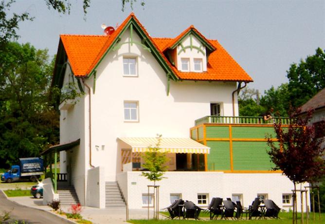 Hotel U Parku Jivina Czech Republic thumbnail