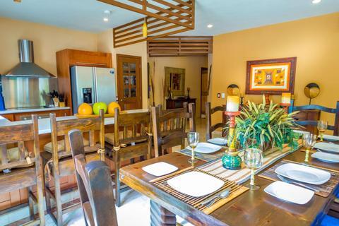 Paseo del Sol Condominios