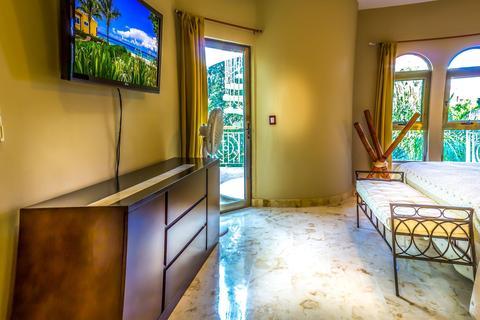 Paseo del Sol Condominios