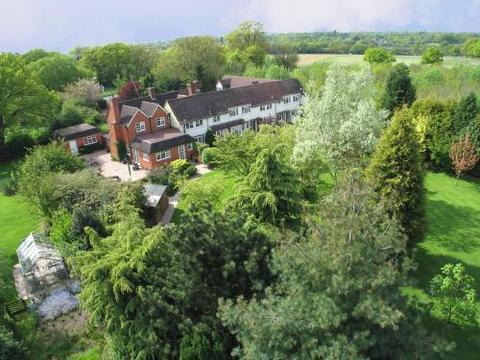 The Limes Country Lodge Hotel