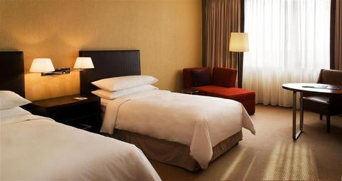 Sheraton Poznan Hotel