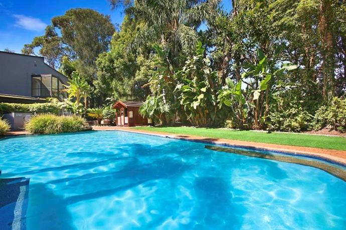 Checkers Resort & Conference Centre