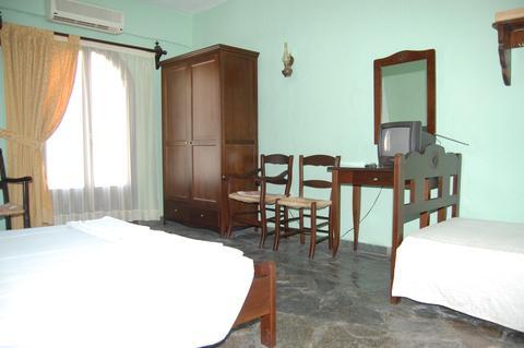 Arolithos Traditional Village Hotel
