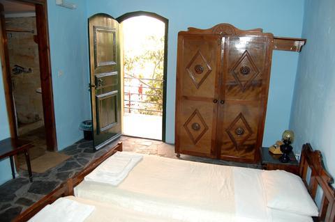 Arolithos Traditional Village Hotel
