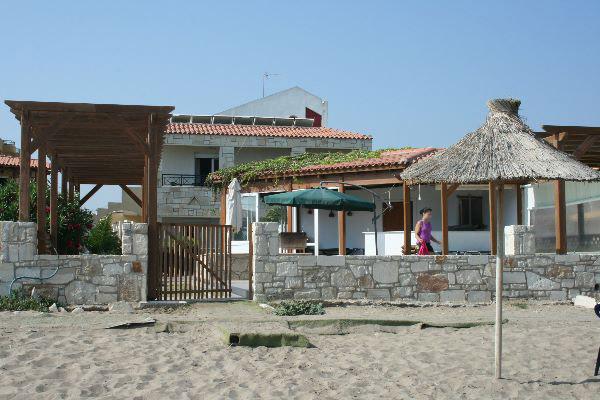 Minoica Beach Apartments