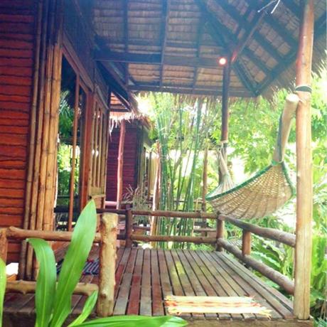 Floresta Bungalow and Restaurant