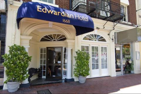 Edwardian Hotel San Francisco 샌프란시스코 젠 센터 United States thumbnail