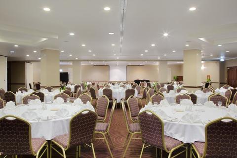 Holiday Inn & Suites Port Moresby