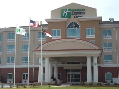 Holiday Inn Express & Suites Smithfield - Selma I-95