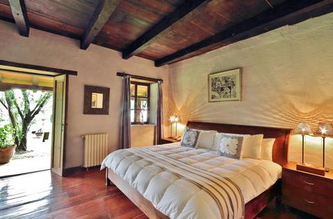 Uvence Arte + Hotel