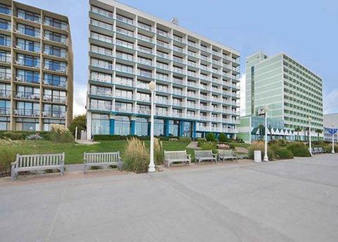Comfort Inn & Suites Virginia Beach - Oceanfront 오션브리즈워터파크 United States thumbnail