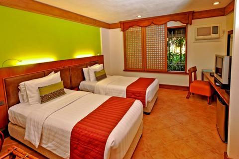 Costabella Tropical Beach Hotel