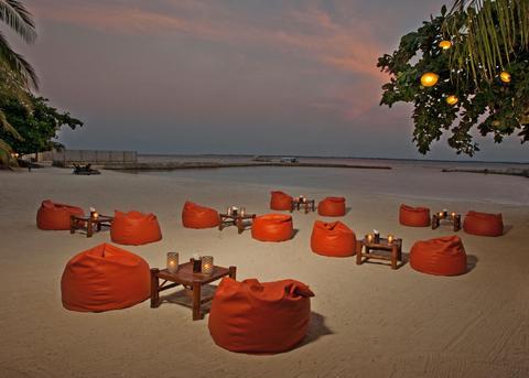 Costabella Tropical Beach Hotel
