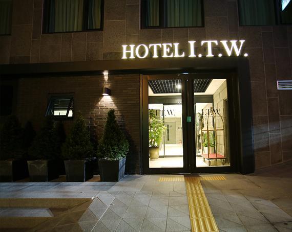 I T W Hotel Itaewon