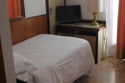 Canova Hotel
