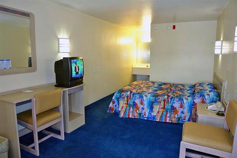 Motel 6 Philadelphia Airport Essington Compare Deals