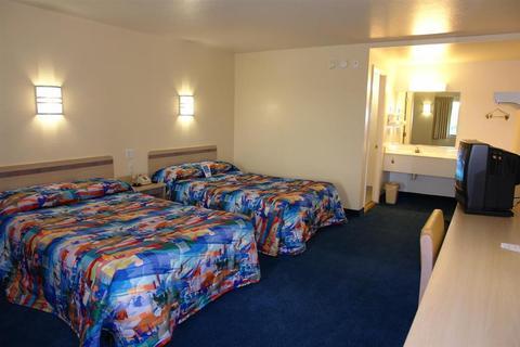 Motel 6 Philadelphia Airport Essington Compare Deals