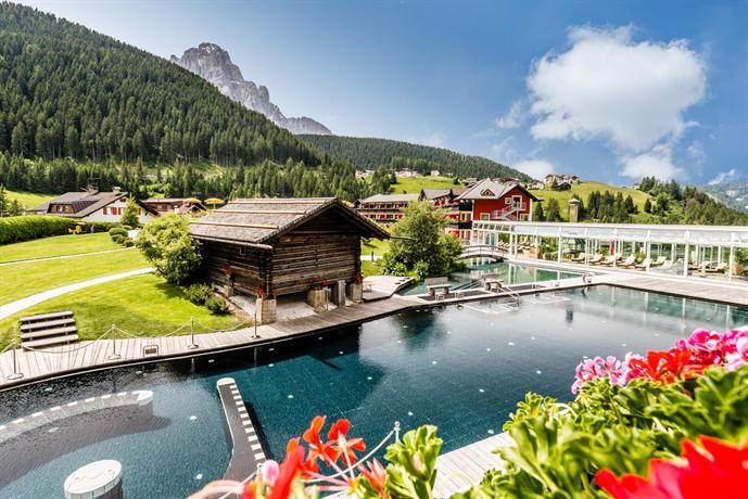 Alpenroyal Grand Hotel Gourmet & Spa 단테르체피에스-셀라 스키 에어리어 Italy thumbnail