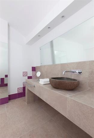 Santorini Secret Suites & Spa