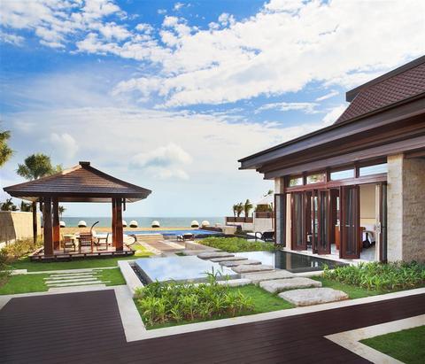 The St Regis Sanya Yalong Bay Resort