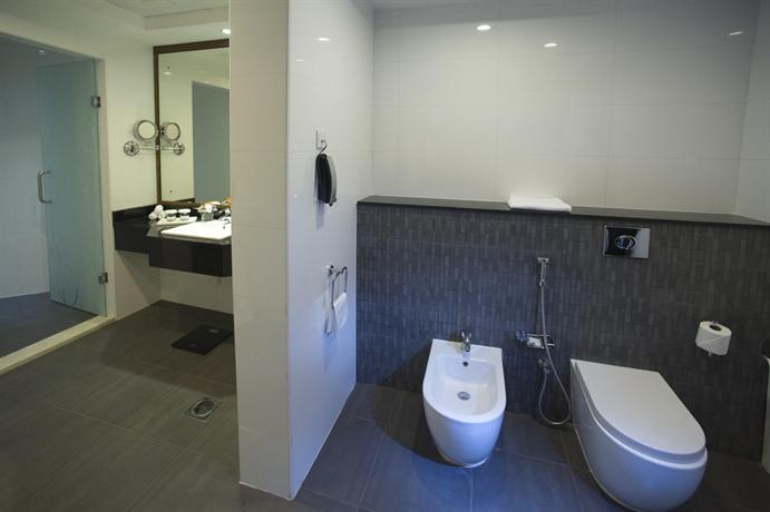 Ramada Abu Dhabi Corniche
