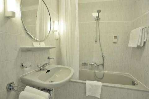 Hotel Mastbosch Breda
