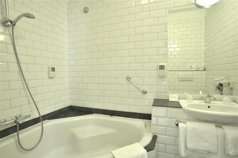Hotel Mastbosch Breda