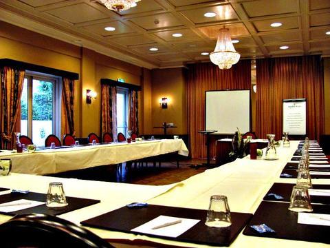 Hotel Mastbosch Breda