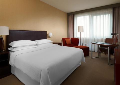 Sheraton Poznan Hotel