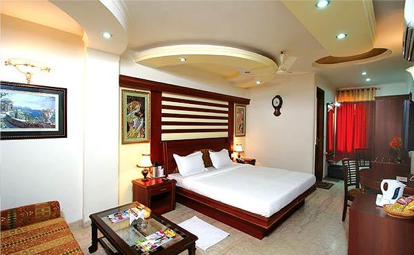 TJS Royale Hotel