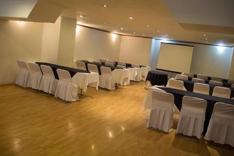 Hotel El Ejecutivo by Reforma Avenue