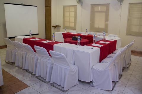 Hotel El Ejecutivo by Reforma Avenue